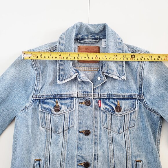 Levi's Boyfriend Trucker Medium Blue Jacket - Size XS - Picture 8 of 11